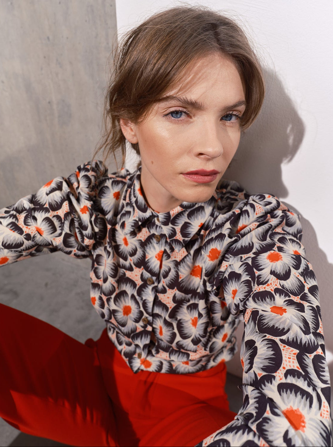 Clara Pleat Shoulder Shirt - Red Black Print